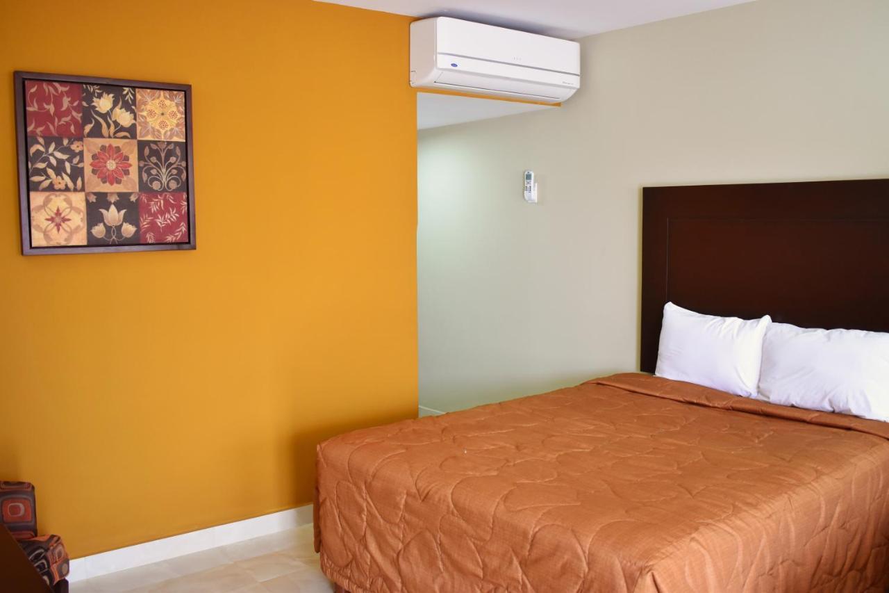 El Camino Hotel & Suites Heroica Caborca Zewnętrze zdjęcie